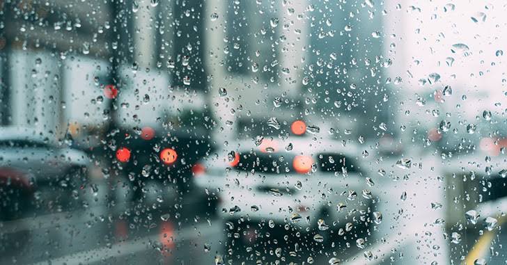 大雨の日の運転